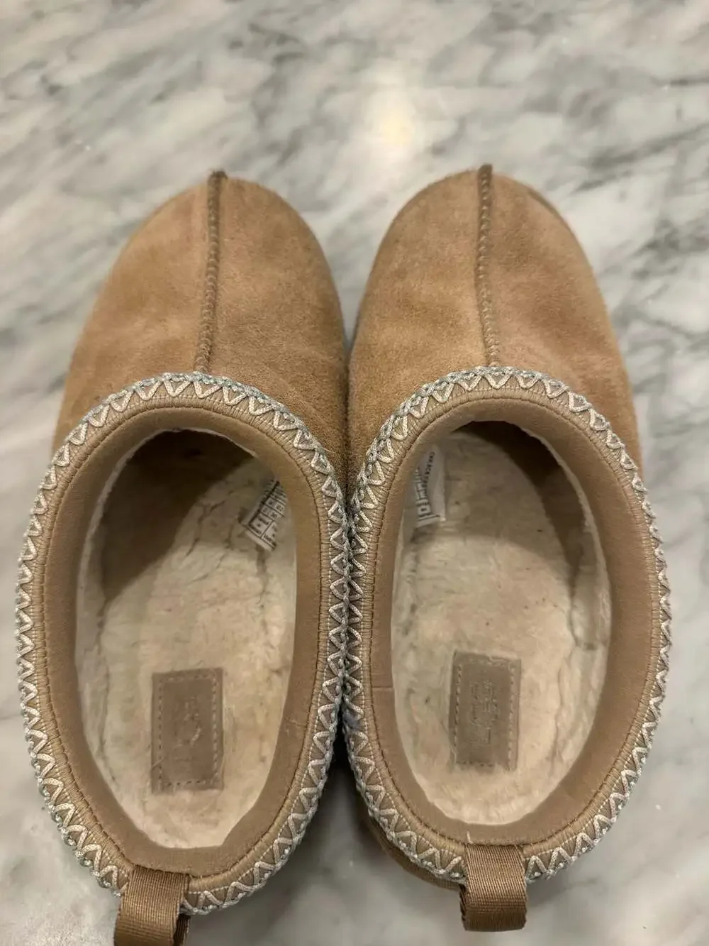 UGG Kids' Tasman Chestnut Suede Slides Size 4